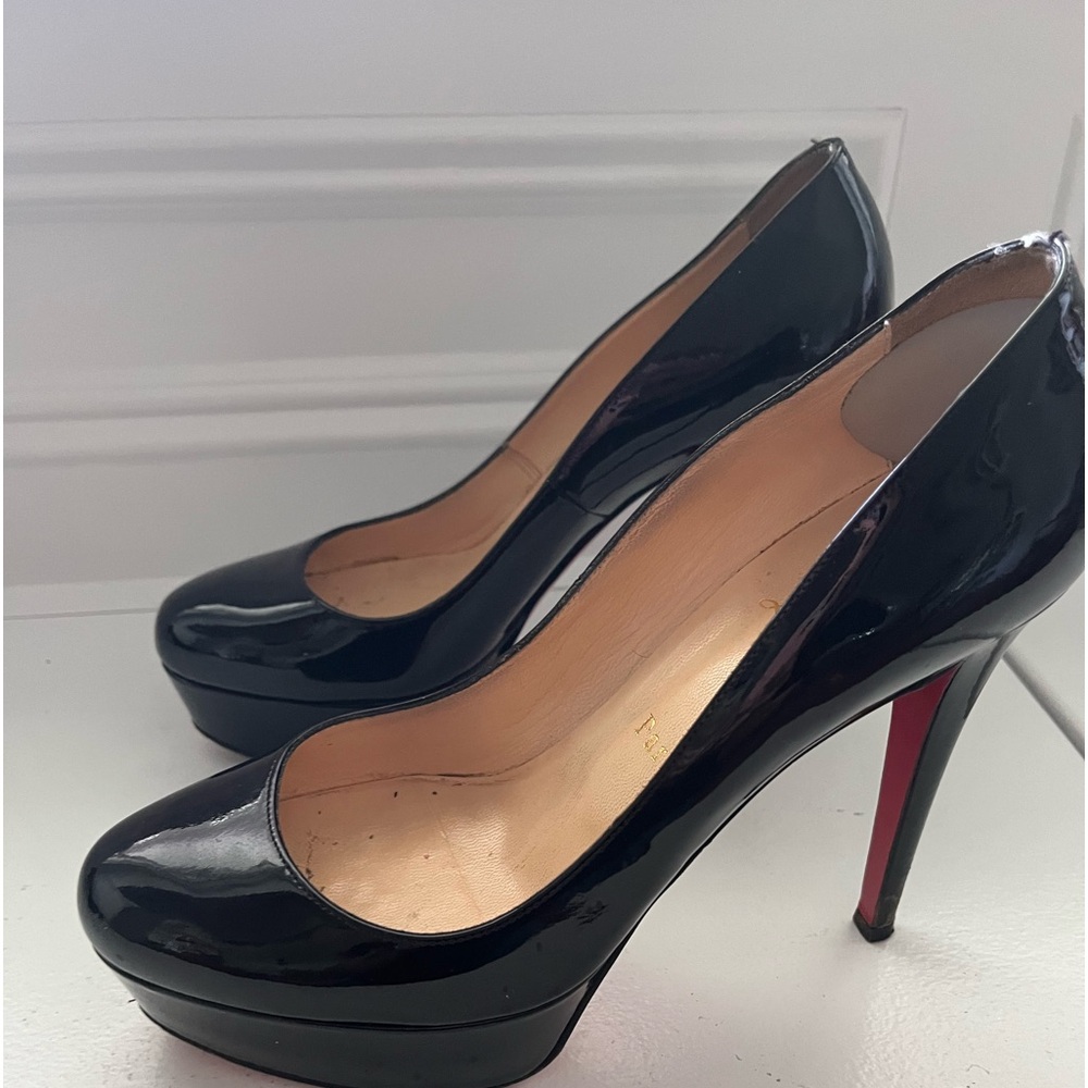 Christian Louboutin platform pump used size 38.5
